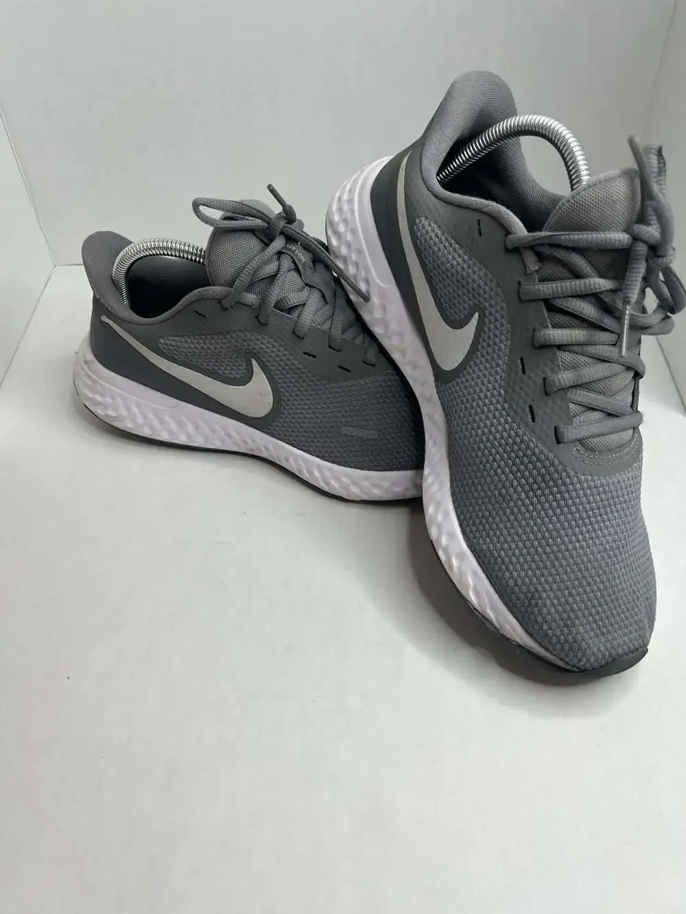 Nike Revolution 5 Running Shoes Cool Grey BQ6714-002 Women's Size 9